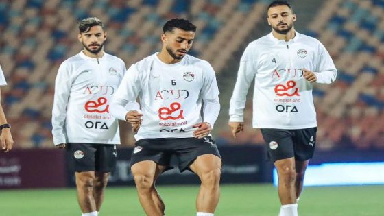 في الكورة : محمد عبد المنعم يدعم منتخب الفراعنة: “هترجعولنا بالكأس” (فيديو)