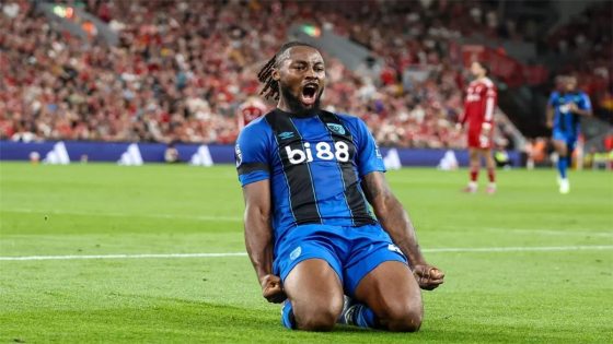 في الكورة : بعد ارتباطه بخلافة محمد صلاح.. مدرب غانا يوضح موقفه من رحيل سيمينيو عن بورنموث