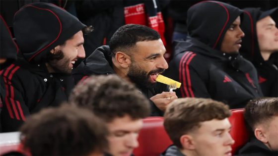 في الكورة : جماهير ليفربول تتفاعل مع محمد صلاح: كبش فداء.. و”ميكي ماوس” أفضل من سلوت