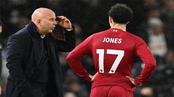 في الكورة : قرار هام من إدارة ليفربول تجاه سلوت بعد التعادل أمام ليدز يونايتد