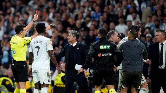 في الكورة : قناة ريال مدريد بعد الهزيمة أمام سيلتا فيجو: الحكم لا يعرف ماذا يحتسب.. ويواصل مسلسل كوارث نيجيريرا