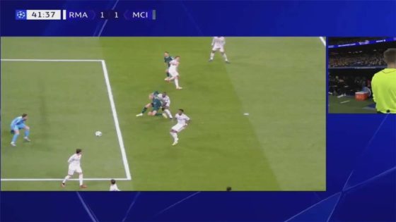 في الكورة : خبير تحكيمي يوضح مدى صحة ركلة جزاء مانشستر سيتي أمام ريال مدريد