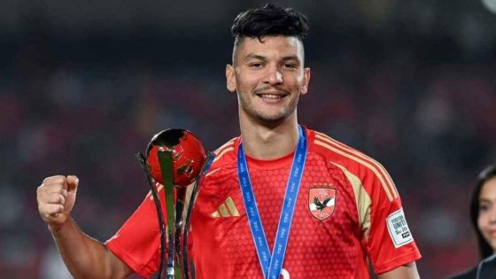 في الكورة : والد أشرف داري يكشف لـ “بطولات” حقيقة دخوله في صفقة تبادلية بين الأهلي والرجاء