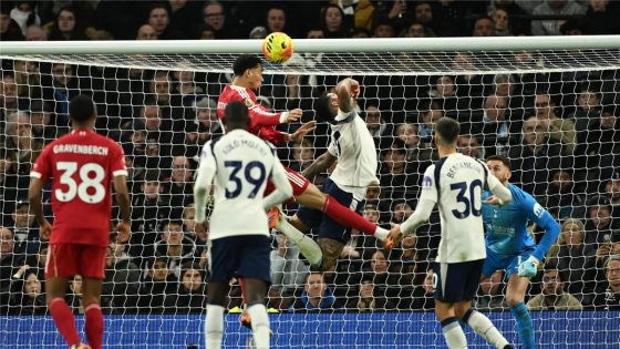 في الكورة : فيديو | بدون محمد صلاح و3 مصابين.. ليفربول يتجاوز توتنهام بشق الأنفس في الدوري الإنجليزي