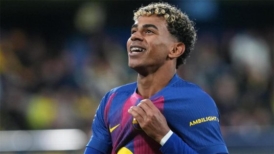 في الكورة : صحفي إسباني عن تصرفات لامين يامال تجاه جمهور فياريال: إذا فعلها فينيسيوس سوف يعاقب!