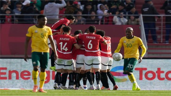 في الكورة : حارس جنوب إفريقيا السابق “حائر” بسبب قرار الحكم في مباراة مصر