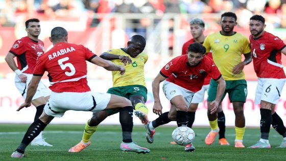 في الكورة : ليكيب تشيد بأداء لاعب منتخب مصر أمام جنوب إفريقيا: قائد أوركسترا الفراعنة