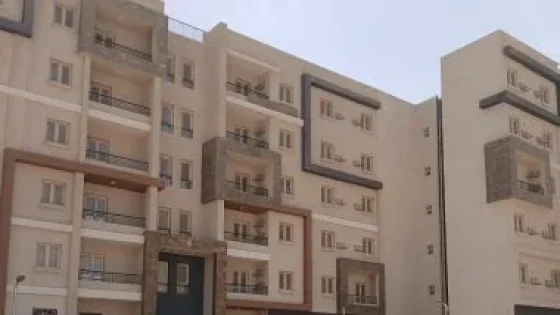 في الكورة : وزير الإٍسكان يتابع موقف تنفيذ عدد من المشروعات بـ5 مدن جديدة فى الصعيد