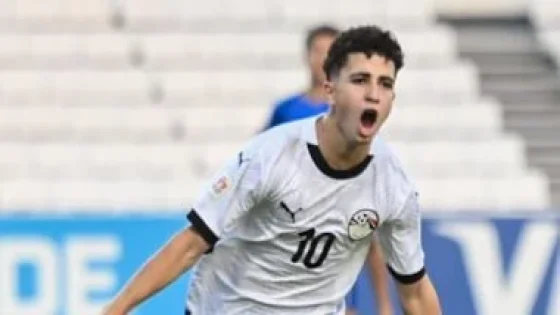 في الكورة : مواهب الأهلي الشابة محط أنظار العالم.. حمزة عبد الكريم وبلال عطية الأبرز