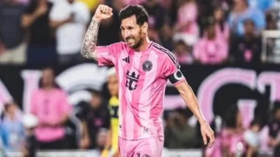 في الكورة : زحام شديد بمطار كولكاتا استعدادا لاستقبال ليونيل ميسى.. فيديو