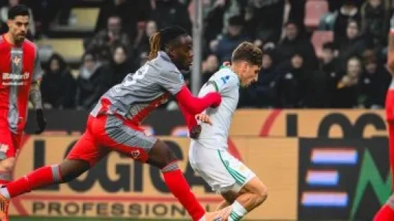 في الكورة : مواعيد مباريات اليوم الأحد 7 – 12- 2025 والقنوات الناقلة