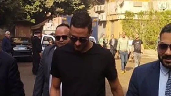 في الكورة : إكرامى الشحات وابنته حبيبة يحرصان على زيارة رمضان صبحى لمؤازرته