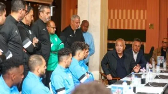 في الكورة : كامل أبو على يزور معسكر المصرى ويجتمع بالجهاز الفنى واللاعبين