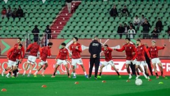 في الكورة : منتخب الفراعنة يخوض عمليات الإحماء قبل انطلاق مباراة زيمبابوى بأمم أفريقيا.. صور