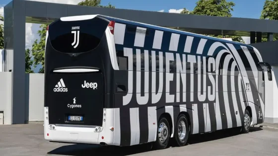 في الكورة : حافلة يوفنتوس تعرضت للرشق بالحجارة