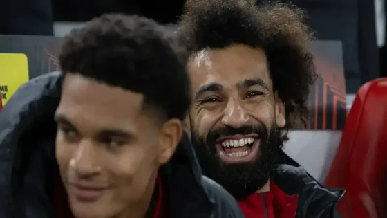 في الكورة : مدافع ليفربول السابق: صلاح ساعدني على تخطي الأوقات الصعبة