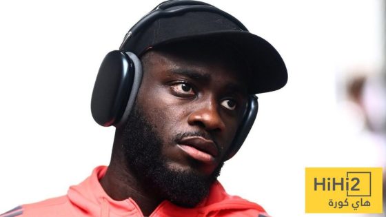 في الكورة : وسط اهتمام ريال مدريد وباريس.. تطورات معقدة بشأن مصير أوباميكانو