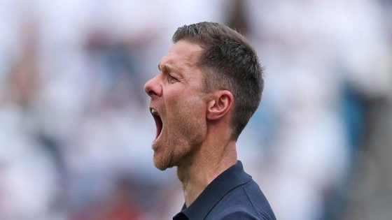 في الكورة : تشابي ألونسو لا يزال يحظى بدعم غرفة الملابس