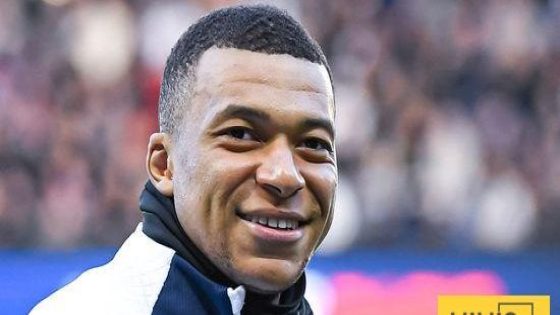 في الكورة : صورة: مبابي يسخر من مشجع نرويجي