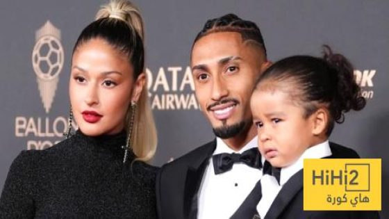 في الكورة : صورة .. زوجة رافينيا تسخر من اختيارات الفيفا لتشكيلة العام