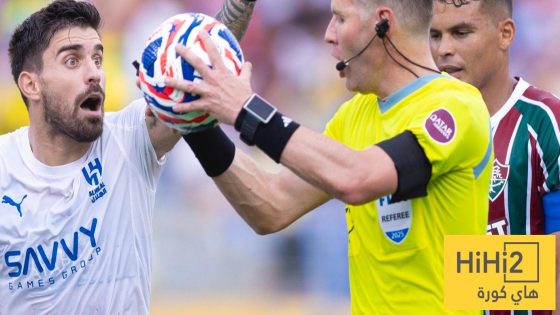 في الكورة : صافرة قطرية لإدارة لقاء الهلال والشارقة