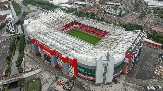 في الكورة : مانشستر يونايتد يخطط لتجديد ملعب “أولد ترافورد”