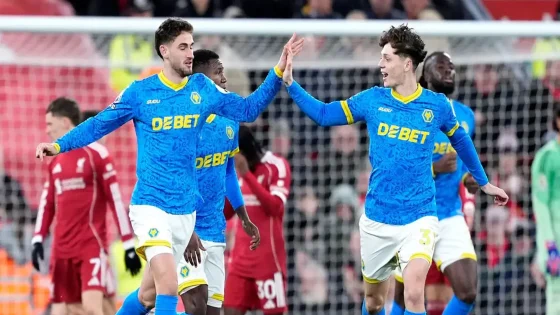 في الكورة : وولفرهامبتون يدخل تاريخ الدوري الانجليزي من الباب الخلفي