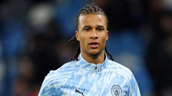 في الكورة : عقبة أمام انتقال ناثان آكي إلى برشلونة