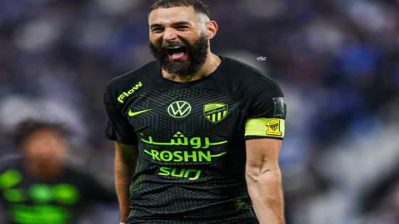 في الكورة : مدرب الشباب يكشف تفاصيل حديثه مع بنزيما