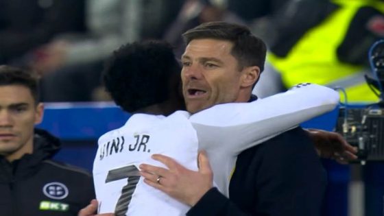 في الكورة : ألونسو يتصدى لسيميوني بعد مشادة فينيسيوس في ديربي مدريد