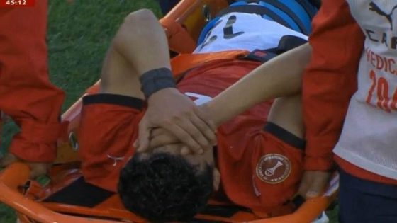 في الكورة : طبيب منتخب الفراعنة يكشف طبيعة إصابة محمد حمدي بمباراة بنين (فيديو)