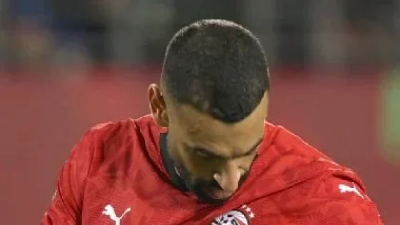 في الكورة : شاهد تمزق قميص محمد صلاح فى مواجهة بنين