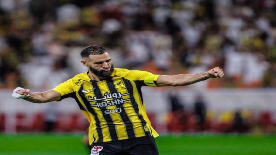 في الكورة : بنزيما يقود تشكيلة الاتحاد الرسمية لمواجهة التعاون